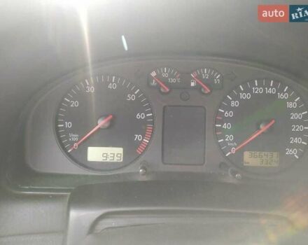 Черный Фольксваген Пассат, объемом двигателя 1.8 л и пробегом 350 тыс. км за 3000 $, фото 3 на Automoto.ua