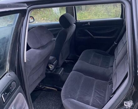 Чорний Фольксваген Пассат, об'ємом двигуна 1.9 л та пробігом 300 тис. км за 1550 $, фото 6 на Automoto.ua