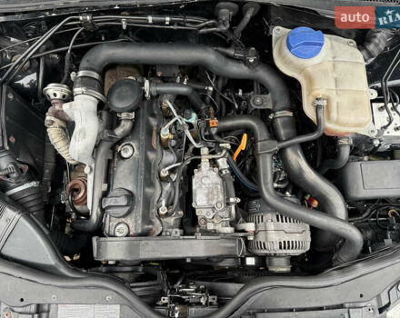 Черный Фольксваген Пассат, объемом двигателя 1.9 л и пробегом 405 тыс. км за 2900 $, фото 36 на Automoto.ua