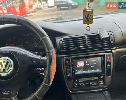Черный Фольксваген Пассат, объемом двигателя 1.9 л и пробегом 300 тыс. км за 2599 $, фото 10 на Automoto.ua