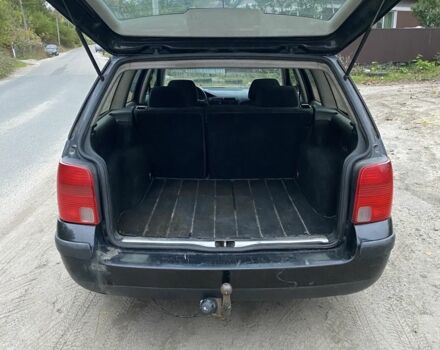 Чорний Фольксваген Пассат, об'ємом двигуна 1.9 л та пробігом 300 тис. км за 1550 $, фото 10 на Automoto.ua