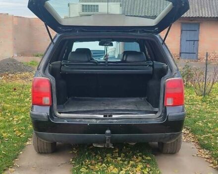 Черный Фольксваген Пассат, объемом двигателя 1.9 л и пробегом 645 тыс. км за 2800 $, фото 5 на Automoto.ua