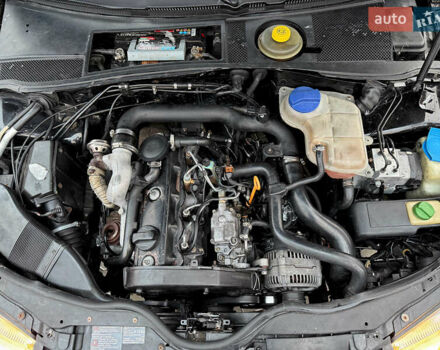 Черный Фольксваген Пассат, объемом двигателя 1.9 л и пробегом 408 тыс. км за 2999 $, фото 45 на Automoto.ua