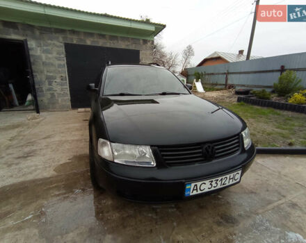 Черный Фольксваген Пассат, объемом двигателя 1.9 л и пробегом 481 тыс. км за 3299 $, фото 6 на Automoto.ua