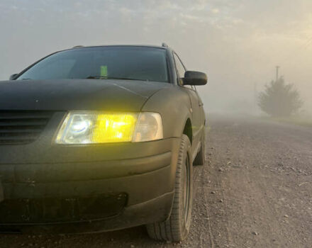 Черный Фольксваген Пассат, объемом двигателя 1.9 л и пробегом 481 тыс. км за 3299 $, фото 16 на Automoto.ua