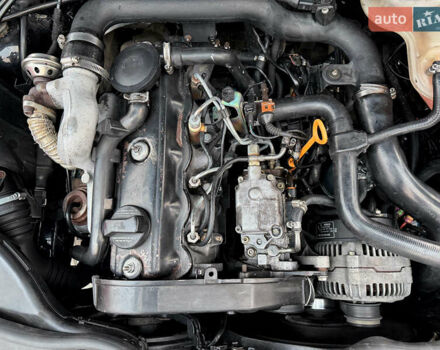 Черный Фольксваген Пассат, объемом двигателя 1.9 л и пробегом 408 тыс. км за 2999 $, фото 46 на Automoto.ua