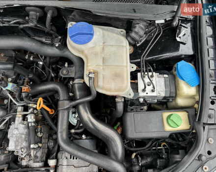 Черный Фольксваген Пассат, объемом двигателя 1.9 л и пробегом 405 тыс. км за 2900 $, фото 38 на Automoto.ua