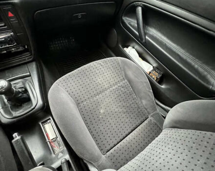 Черный Фольксваген Пассат, объемом двигателя 1.9 л и пробегом 481 тыс. км за 3299 $, фото 22 на Automoto.ua