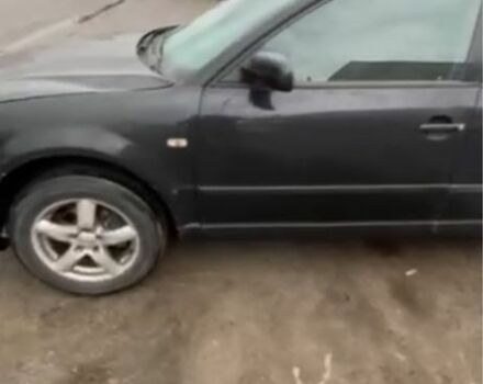 Чорний Фольксваген Пассат, об'ємом двигуна 1.9 л та пробігом 2 тис. км за 2400 $, фото 1 на Automoto.ua