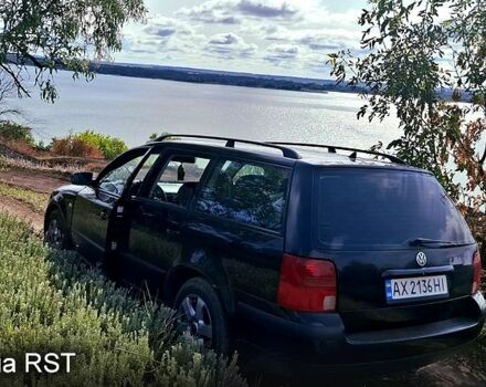 Чорний Фольксваген Пассат, об'ємом двигуна 1.8 л та пробігом 400 тис. км за 3800 $, фото 2 на Automoto.ua