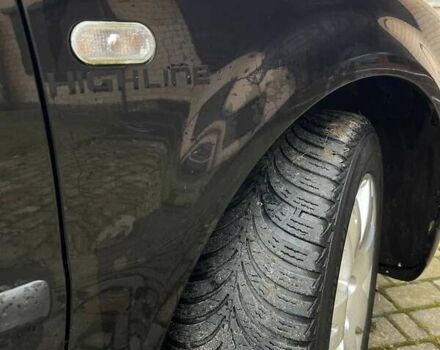 Черный Фольксваген Пассат, объемом двигателя 1.78 л и пробегом 300 тыс. км за 3000 $, фото 9 на Automoto.ua