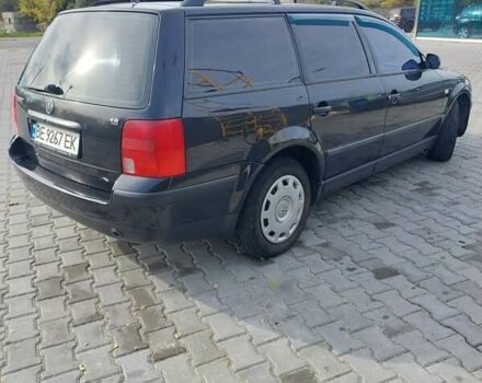 Черный Фольксваген Пассат, объемом двигателя 1.78 л и пробегом 211 тыс. км за 4500 $, фото 5 на Automoto.ua