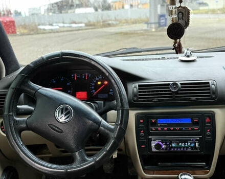 Чорний Фольксваген Пассат, об'ємом двигуна 1.9 л та пробігом 300 тис. км за 3600 $, фото 5 на Automoto.ua