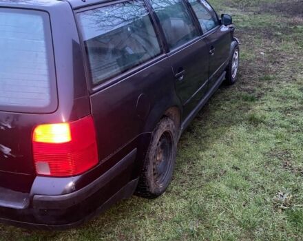 Черный Фольксваген Пассат, объемом двигателя 0 л и пробегом 380 тыс. км за 900 $, фото 4 на Automoto.ua