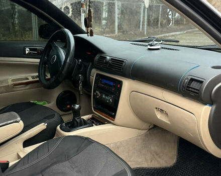 Чорний Фольксваген Пассат, об'ємом двигуна 1.9 л та пробігом 300 тис. км за 3600 $, фото 19 на Automoto.ua