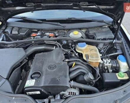 Черный Фольксваген Пассат, объемом двигателя 1.6 л и пробегом 274 тыс. км за 4000 $, фото 10 на Automoto.ua