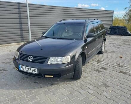 Черный Фольксваген Пассат, объемом двигателя 1.78 л и пробегом 211 тыс. км за 4500 $, фото 10 на Automoto.ua