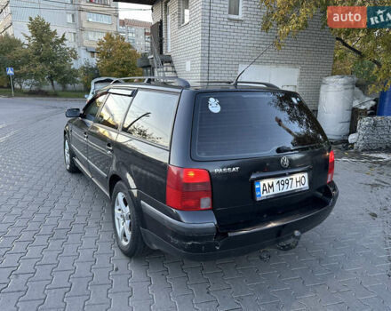 Черный Фольксваген Пассат, объемом двигателя 1.9 л и пробегом 375 тыс. км за 4550 $, фото 5 на Automoto.ua