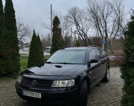 Черный Фольксваген Пассат, объемом двигателя 1.78 л и пробегом 300 тыс. км за 3000 $, фото 2 на Automoto.ua