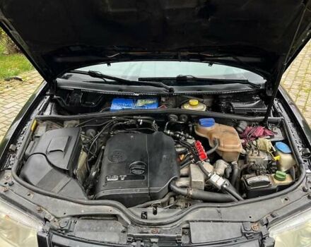 Черный Фольксваген Пассат, объемом двигателя 1.78 л и пробегом 300 тыс. км за 3000 $, фото 18 на Automoto.ua