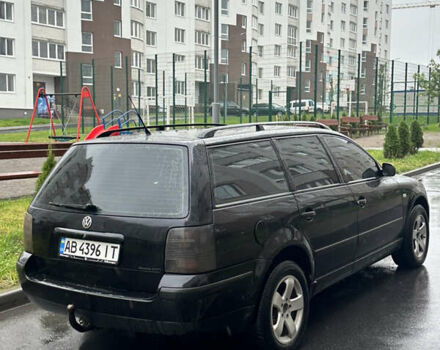 Черный Фольксваген Пассат, объемом двигателя 1.78 л и пробегом 275 тыс. км за 3650 $, фото 5 на Automoto.ua