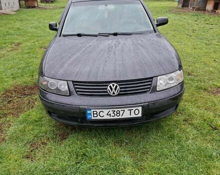 Черный Фольксваген Пассат, объемом двигателя 1.9 л и пробегом 538 тыс. км за 3900 $, фото 4 на Automoto.ua