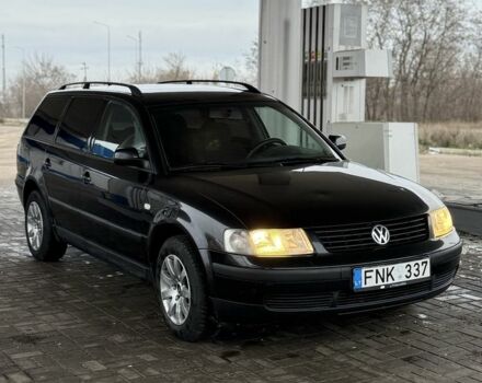 Черный Фольксваген Пассат, объемом двигателя 1.9 л и пробегом 300 тыс. км за 2500 $, фото 4 на Automoto.ua