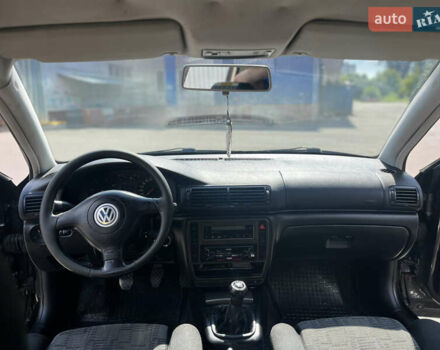 Черный Фольксваген Пассат, объемом двигателя 2.5 л и пробегом 362 тыс. км за 3700 $, фото 12 на Automoto.ua