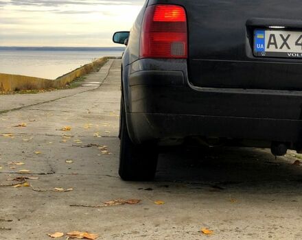 Черный Фольксваген Пассат, объемом двигателя 1.9 л и пробегом 385 тыс. км за 4200 $, фото 4 на Automoto.ua