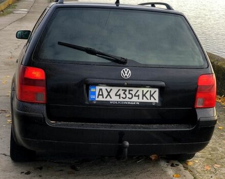 Черный Фольксваген Пассат, объемом двигателя 1.9 л и пробегом 385 тыс. км за 4200 $, фото 3 на Automoto.ua