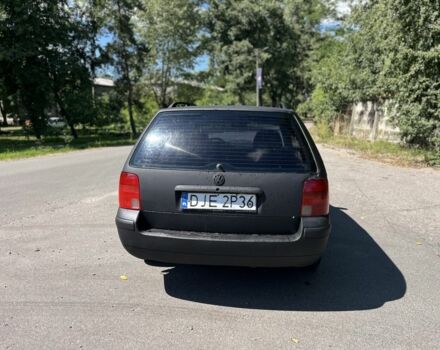 Чорний Фольксваген Пассат, об'ємом двигуна 1.8 л та пробігом 400 тис. км за 1900 $, фото 4 на Automoto.ua