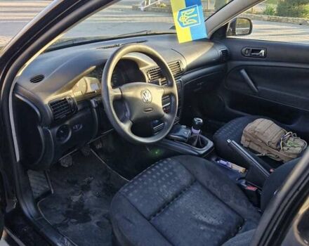 Черный Фольксваген Пассат, объемом двигателя 1.9 л и пробегом 412 тыс. км за 1850 $, фото 6 на Automoto.ua