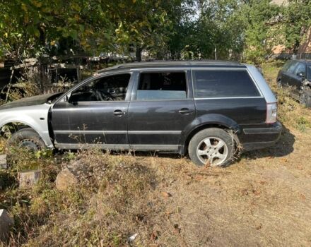 Черный Фольксваген Пассат, объемом двигателя 1.6 л и пробегом 35 тыс. км за 3000 $, фото 7 на Automoto.ua