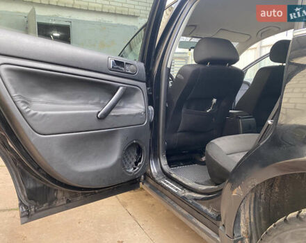 Чорний Фольксваген Пассат, об'ємом двигуна 1.98 л та пробігом 218 тис. км за 4000 $, фото 12 на Automoto.ua