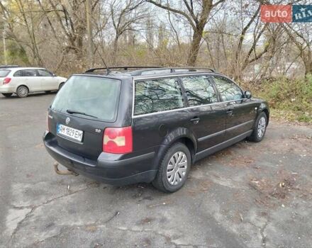 Черный Фольксваген Пассат, объемом двигателя 1.6 л и пробегом 310 тыс. км за 4400 $, фото 4 на Automoto.ua