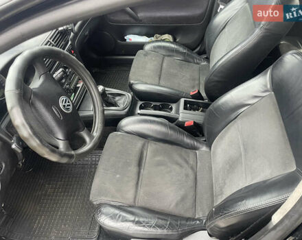 Черный Фольксваген Пассат, объемом двигателя 2 л и пробегом 367 тыс. км за 4000 $, фото 5 на Automoto.ua