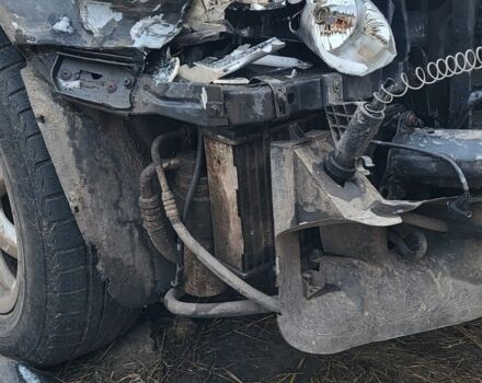 Чорний Фольксваген Пассат, об'ємом двигуна 2 л та пробігом 420 тис. км за 850 $, фото 2 на Automoto.ua