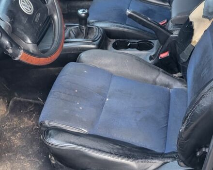 Чорний Фольксваген Пассат, об'ємом двигуна 2 л та пробігом 420 тис. км за 850 $, фото 4 на Automoto.ua