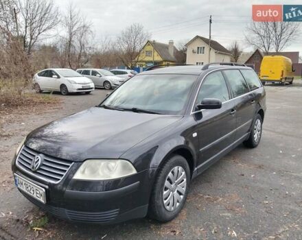 Черный Фольксваген Пассат, объемом двигателя 1.6 л и пробегом 310 тыс. км за 4400 $, фото 2 на Automoto.ua