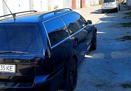 Черный Фольксваген Пассат, объемом двигателя 1.6 л и пробегом 322 тыс. км за 4800 $, фото 4 на Automoto.ua