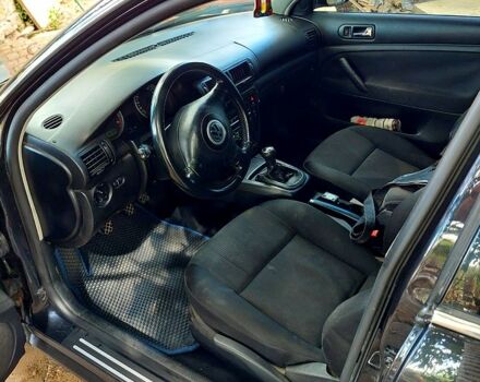 Черный Фольксваген Пассат, объемом двигателя 2 л и пробегом 270 тыс. км за 4200 $, фото 5 на Automoto.ua