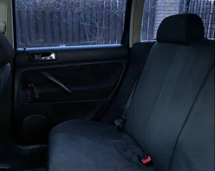 Черный Фольксваген Пассат, объемом двигателя 1.9 л и пробегом 233 тыс. км за 1750 $, фото 5 на Automoto.ua