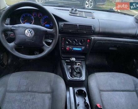 Черный Фольксваген Пассат, объемом двигателя 1.9 л и пробегом 540 тыс. км за 3800 $, фото 10 на Automoto.ua