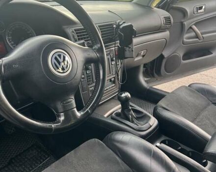 Черный Фольксваген Пассат, объемом двигателя 2.5 л и пробегом 310 тыс. км за 4850 $, фото 4 на Automoto.ua