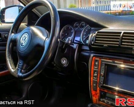 Черный Фольксваген Пассат, объемом двигателя 2.5 л и пробегом 285 тыс. км за 5600 $, фото 10 на Automoto.ua