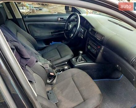 Черный Фольксваген Пассат, объемом двигателя 2 л и пробегом 270 тыс. км за 4200 $, фото 5 на Automoto.ua