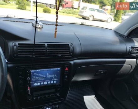 Черный Фольксваген Пассат, объемом двигателя 1.6 л и пробегом 257 тыс. км за 5000 $, фото 9 на Automoto.ua