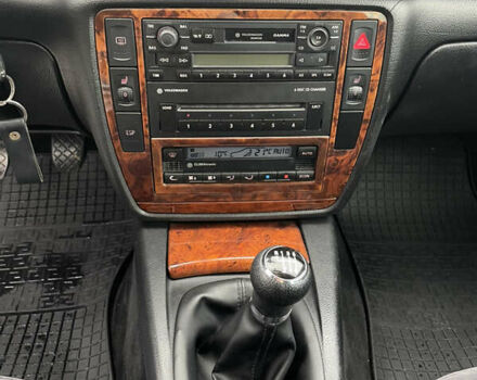 Чорний Фольксваген Пассат, об'ємом двигуна 1.9 л та пробігом 353 тис. км за 4400 $, фото 7 на Automoto.ua