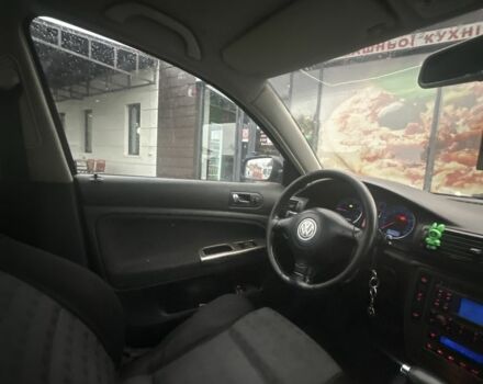 Черный Фольксваген Пассат, объемом двигателя 1.9 л и пробегом 401 тыс. км за 3374 $, фото 5 на Automoto.ua