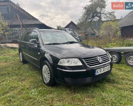 Черный Фольксваген Пассат, объемом двигателя 1.9 л и пробегом 300 тыс. км за 2400 $, фото 1 на Automoto.ua
